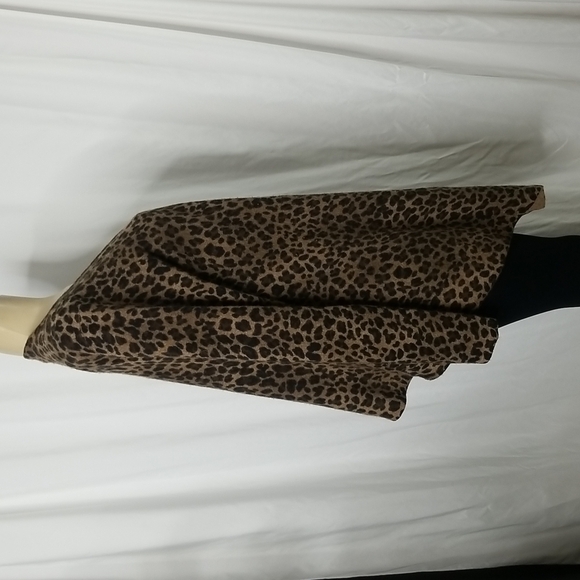 CASHMERE CARDIGAN BY SAKS FIFTH AVENUE IN ANIMAL PRINT SIZE MEDIUM - Picture 4 of 8